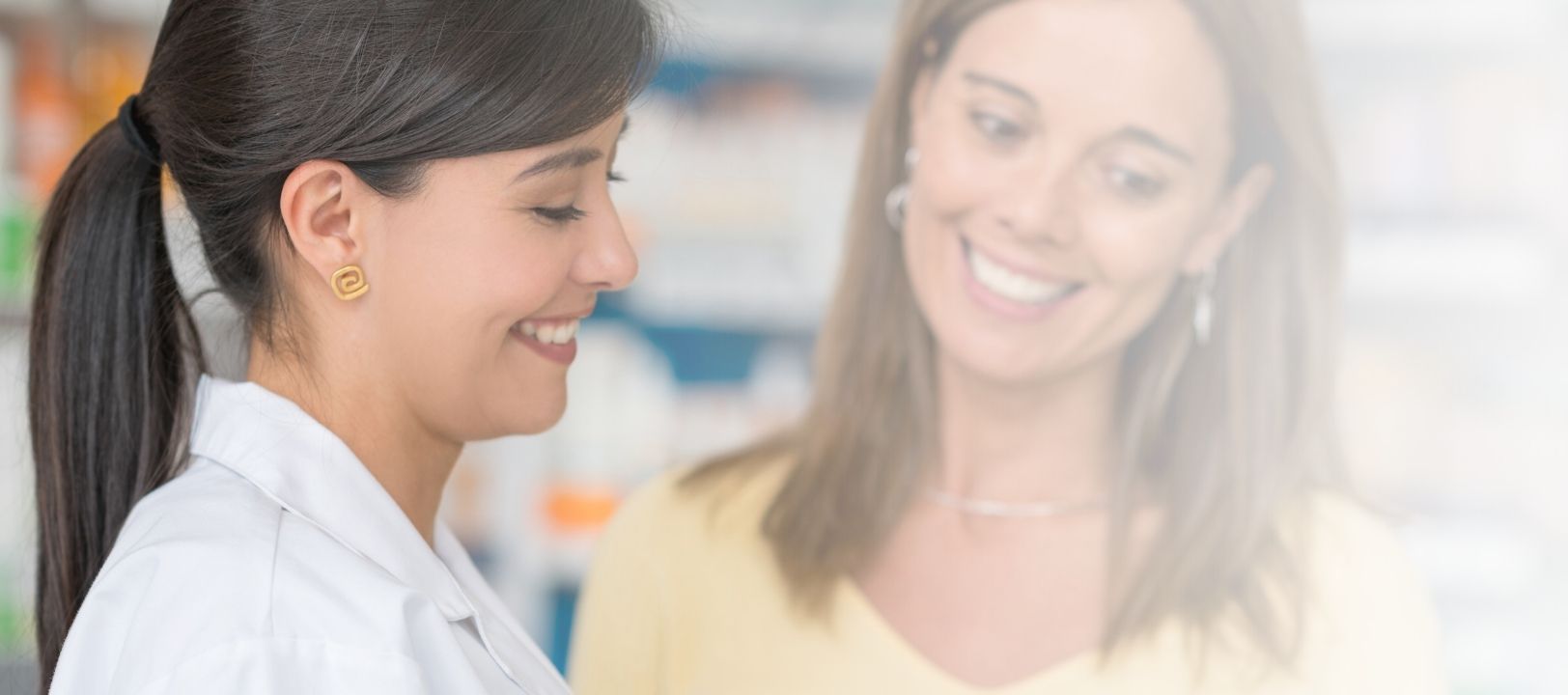 en las farmacias y centros medico esteticos